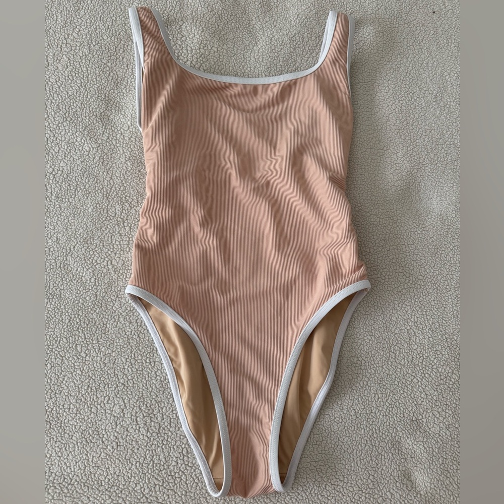 Lainsnow one piece swimsuit